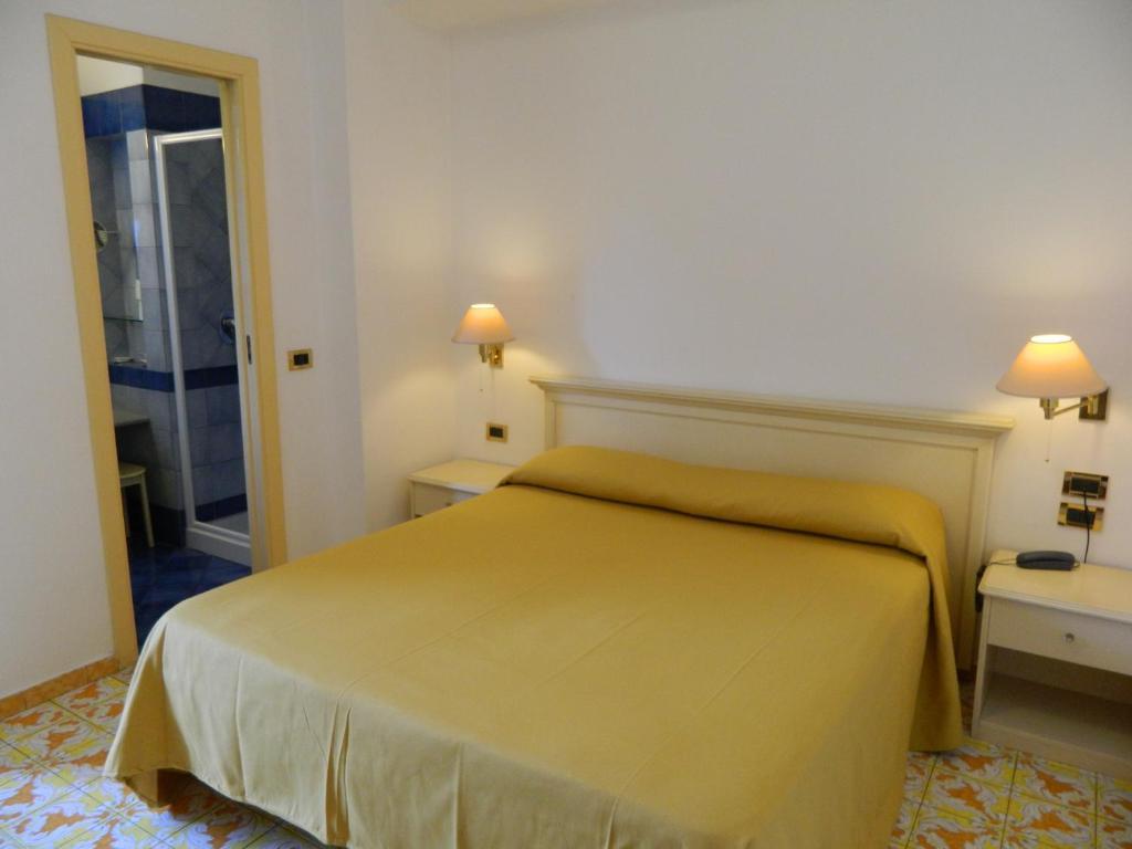 Hotel Villa Hermosa Ischia Kültér fotó