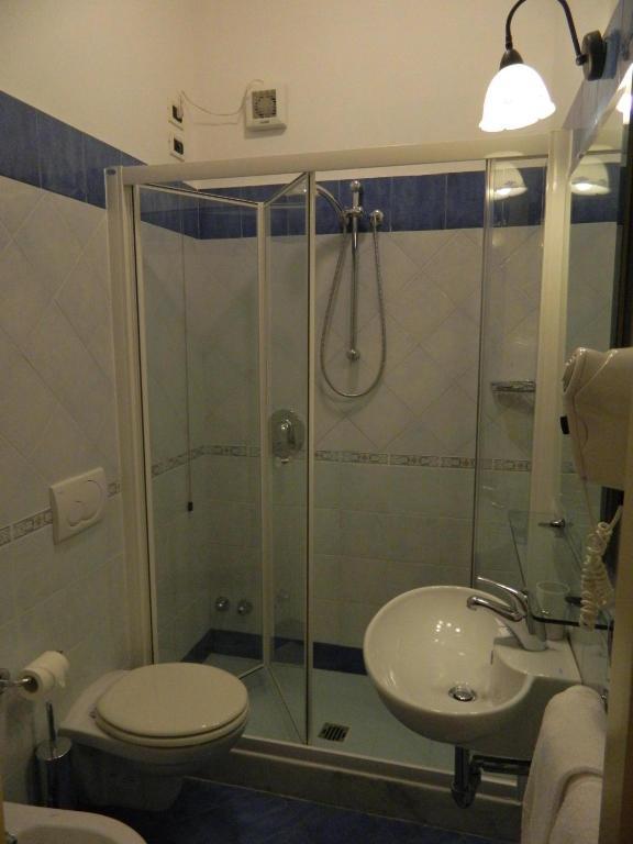 Hotel Villa Hermosa Ischia Szoba fotó